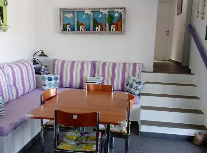 Apartamento Vourkari House